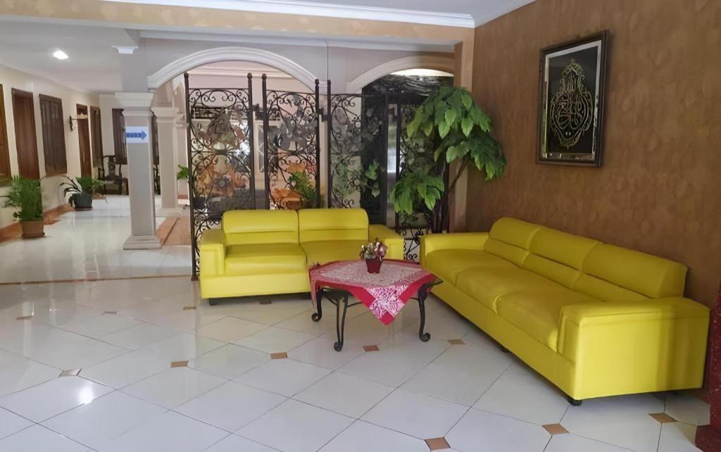 Mahadria Hotel سيرانغ المظهر الخارجي الصورة